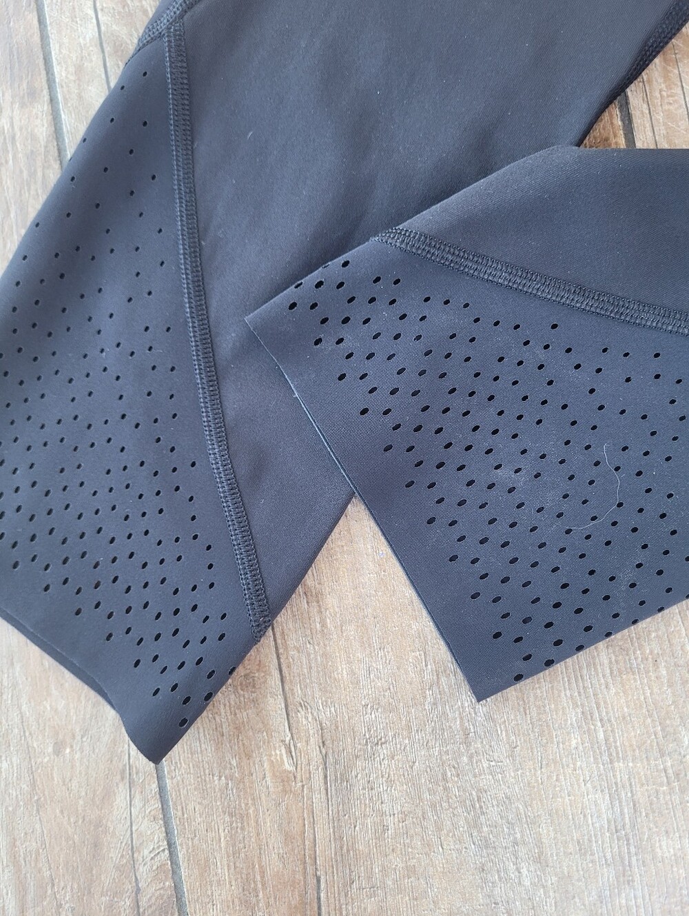 Lululemon Black High-Waist Leggings with Perforated Detail Size 6 - Picture 3 of 5